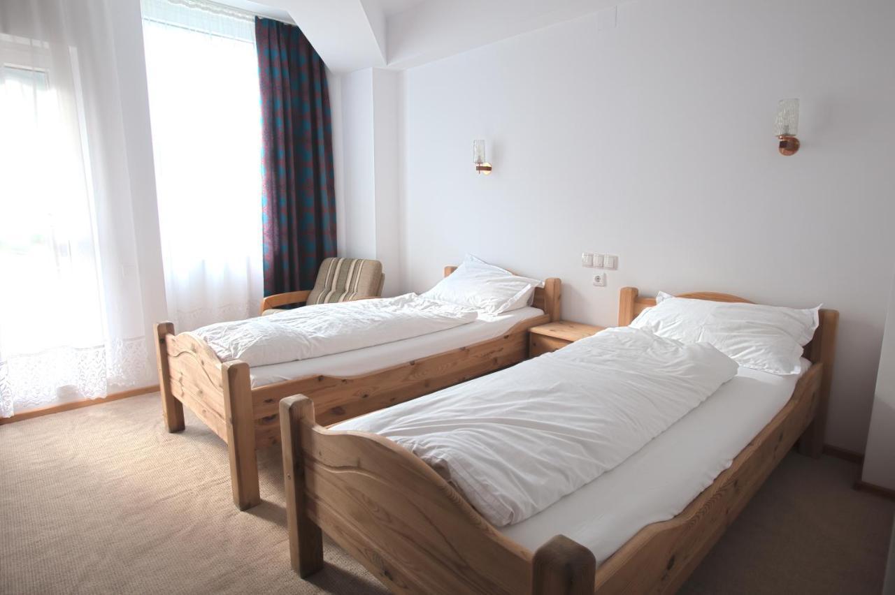 Time-Out - Valea Oltului Hotell Balota  Eksteriør bilde